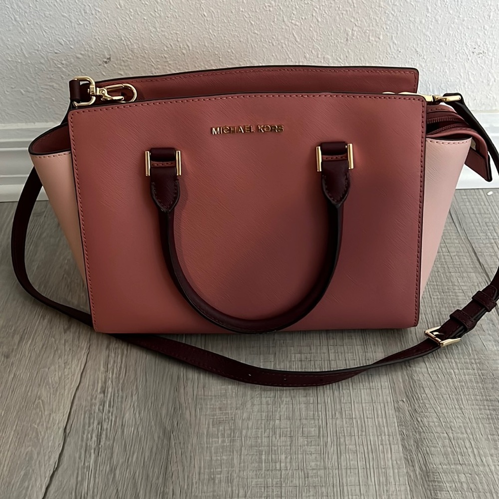 Michael kors purse